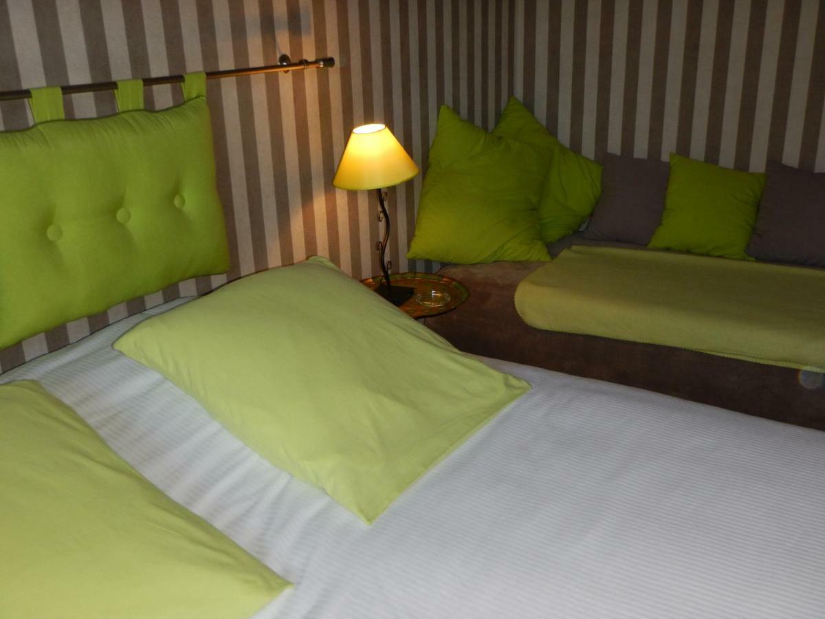 La Chrysalide Hotel Mons Bagian luar foto